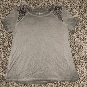 Women’s small soft & sexy American Eagle outfitters green short sleeve T shirt